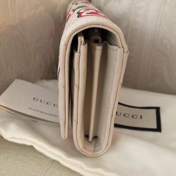 Limited edition Gucci Marmont long wallet apple GG logo - Picture 5 of 9